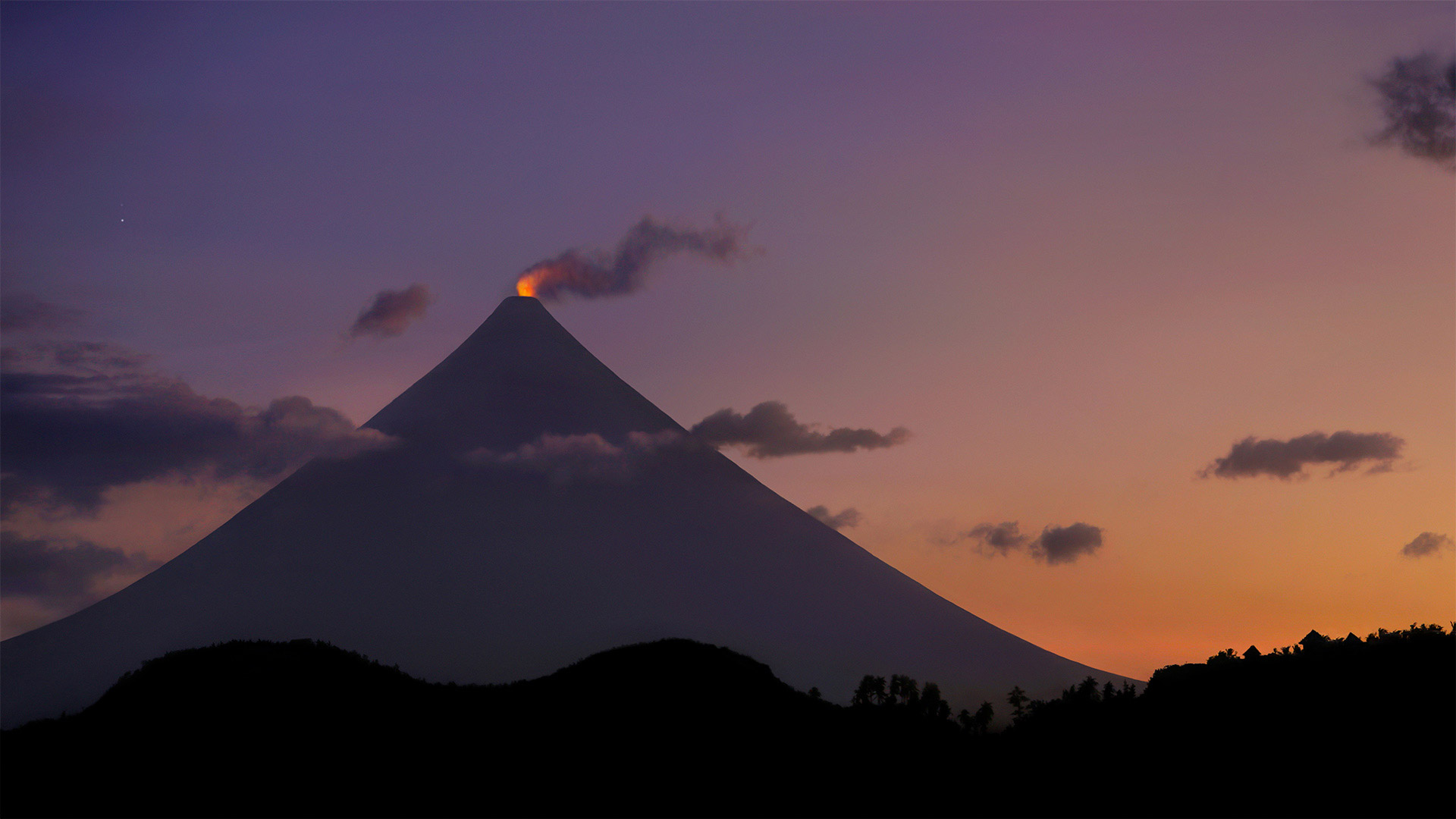 Mount Mayon, Philippines (? Per-Andre Hoffmann/Cavan)
